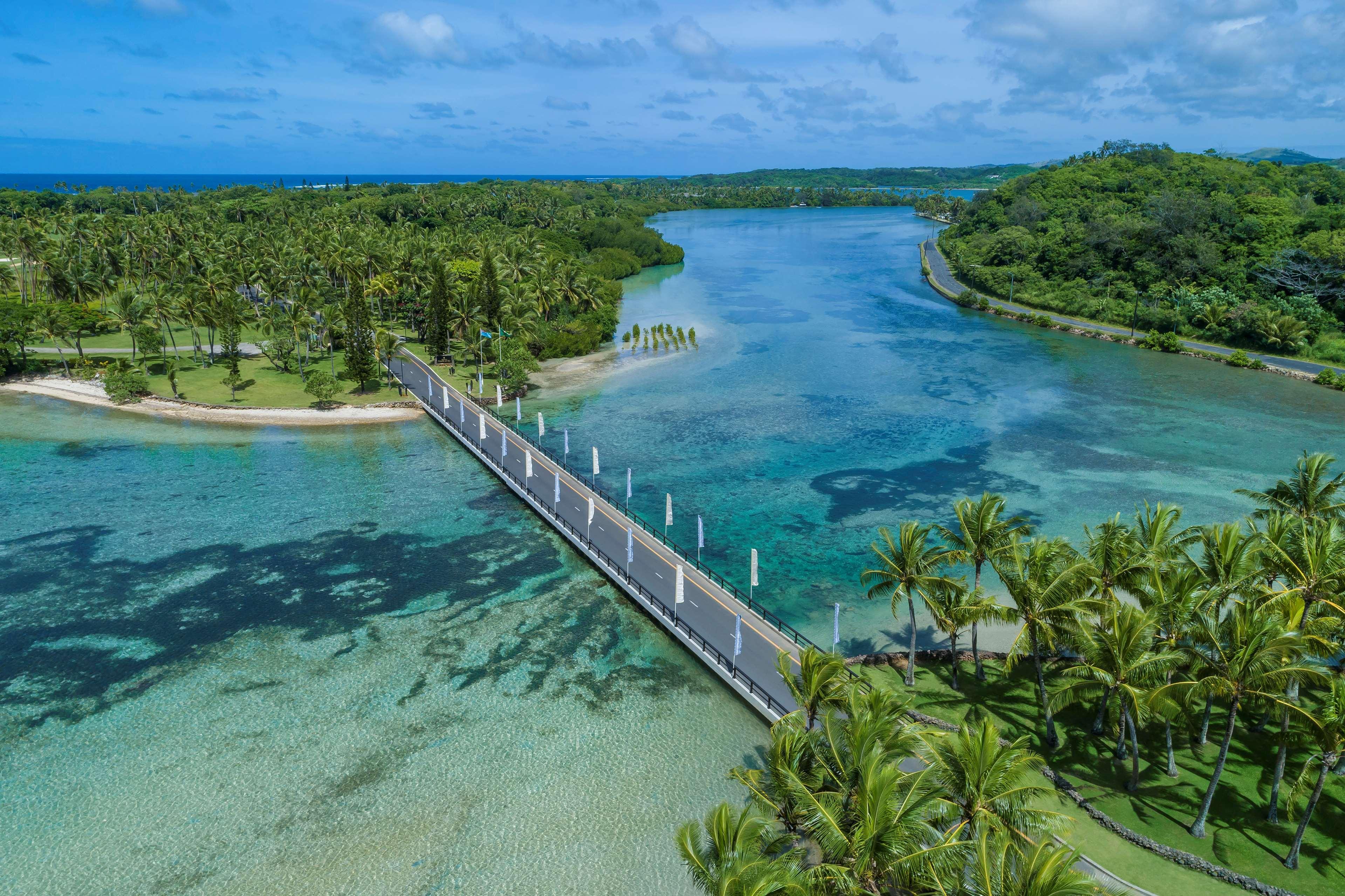 Shangri-La Yanuca Island, Fiji Voua Exterior photo The bridge over the lagoon