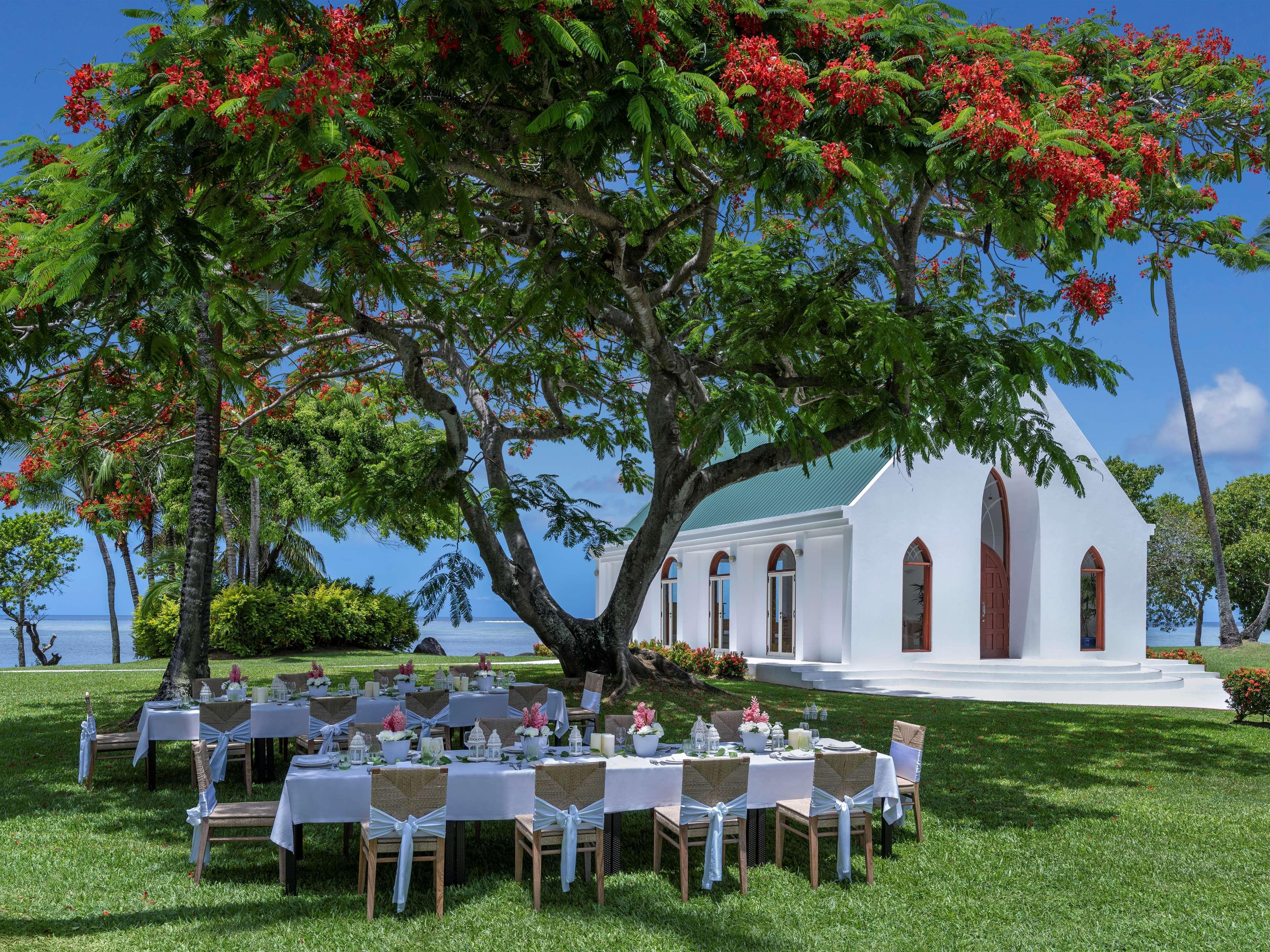 Shangri-La Yanuca Island, Fiji Voua Exterior photo The Chapel at the St. Regis Maldives